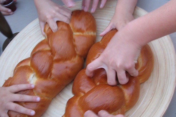 hands_and_challah_hands_and_challah-6