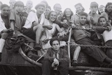 A group of young “illegal” immigrants on board the Hagana ship “Jewish State” entering the Haifa Port. (Photo credit: Colliding Dreams)