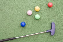 Golf club and balls (Photo: Image Source/iStock)