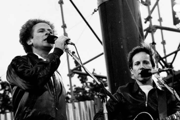 Simon and Garfunkel (Photo: monosnaps/Flickr)