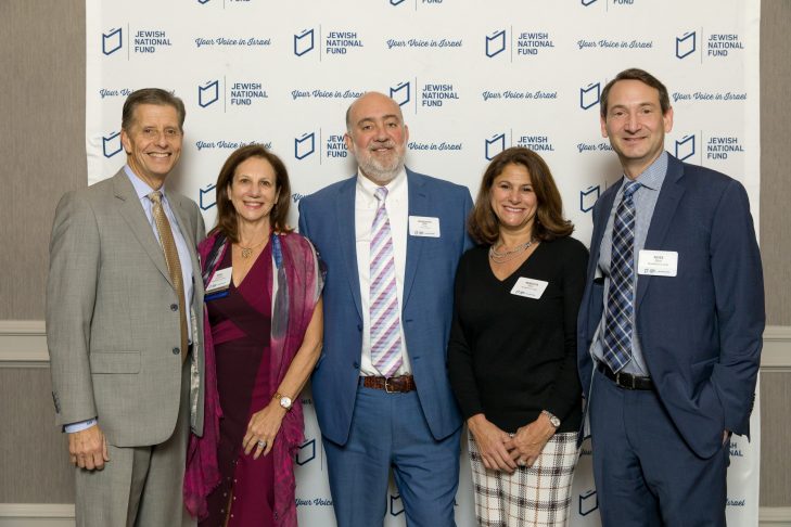 Event co-chairs Steve and Risa Aronson, Ambassador Ron Prosor and event co-chairs Rebecca and Russ Stein (Courtesy photo)