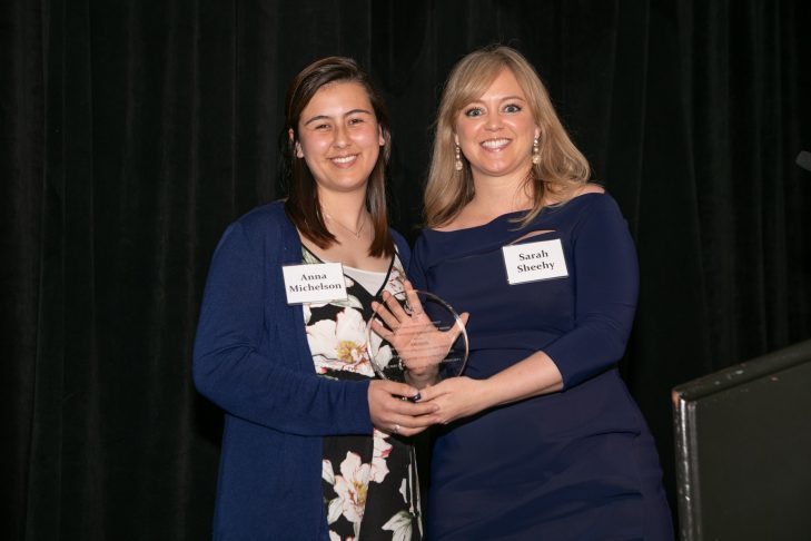 Annie Michelson presents the 2019 Max Michelson Humanitarian Award to Sarah Sheehy, Kronos director of strategic sourcing and chair of the Give Inspired Committee (Courtesy JFS)
