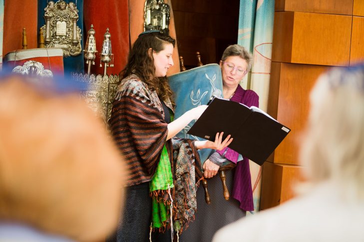 Guilia Fleishman, rabbinic intern, and Amy Schectman, president and CEO of 2Life Communities (Photo: Ken Marcou)