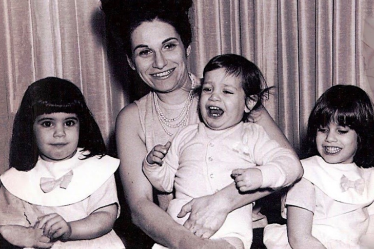 Judy Bolton-Fasman, left, with her sister, mom and brother (Courtesy photo)