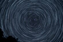 Time lapse of stars in the night sky (Photo: Patrick McManaman/Unsplash)