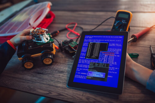 Kid, children, STEM, tablet (Photo: Jovanmandic/iStock)