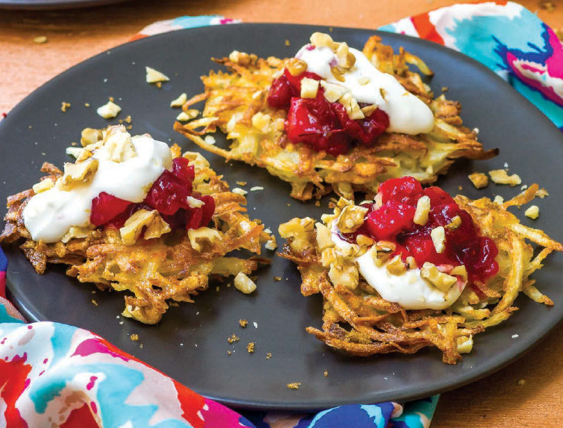 latkes_with_fruit_compote_and_marshmallow_sour_cream_quarto_cooks