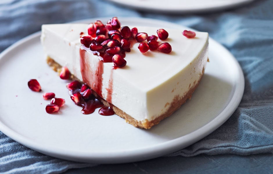 greek-yogurt-cheesecake-with-pomegranate-syrup-bon appetit