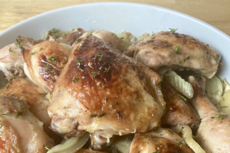 Roast-Chicken-With-Fennel-and-Apple_Feature