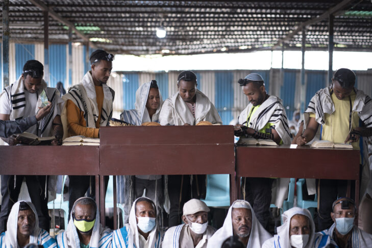 A Jewish community in Ethiopia gathered to pray (Photo: Maxim Dinshtein/Jewish Agency for Israel)