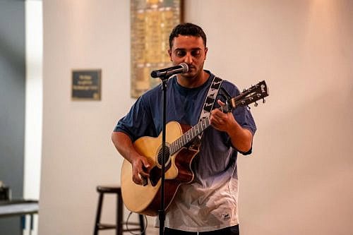 Omri Shklar
