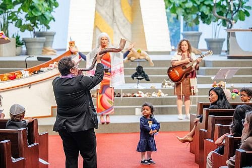 Family-Rosh-Hashanah-Service-copy Family-Rosh-Hashanah-Service-copy