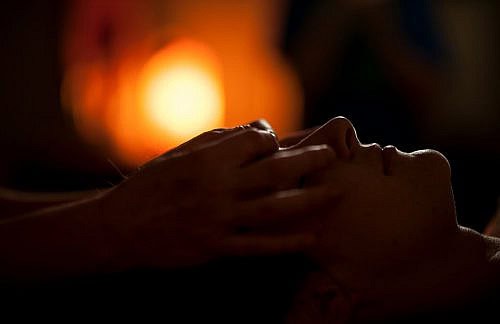 Reiki Massage Wellness Retreat Spa Relaxation Katherine Hanlon unsplash
