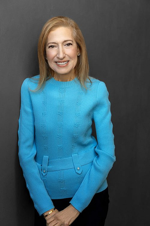 Carol Becker Carol Becker