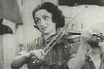 Yidl with a Fiddle (Promotional still)(